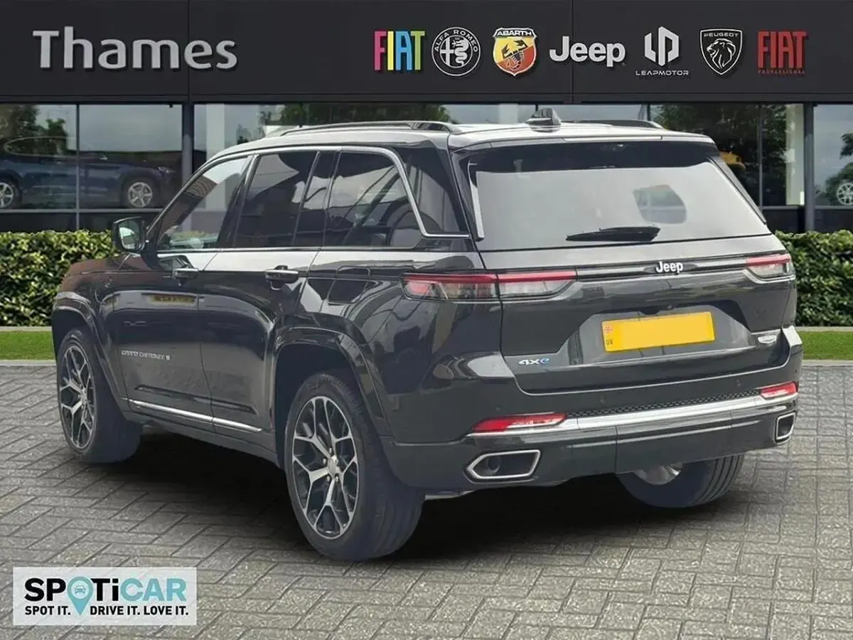 Usado Jeep Grand Cherokee Summit 376 CV (276 kW) 2025 Negro SUV