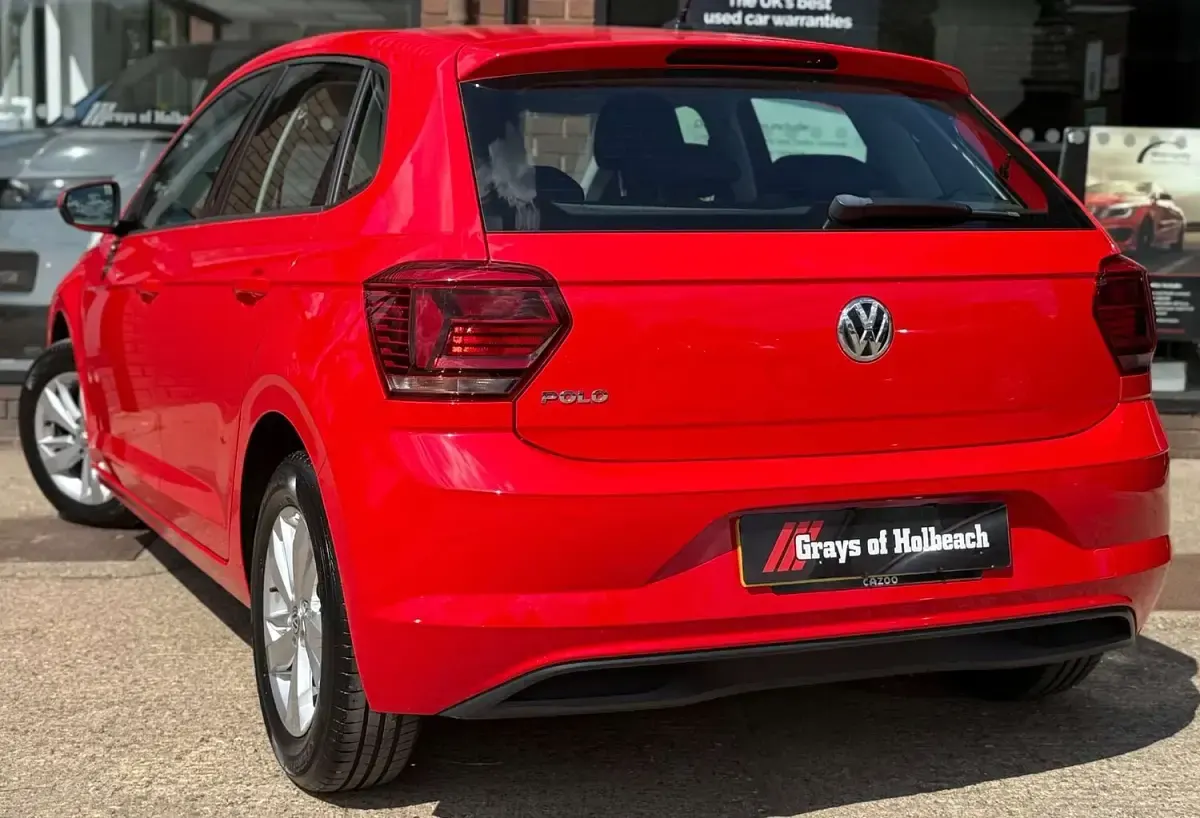 Used VW Polo SE 80 HP (58 kW) 2020 Red Hatchback