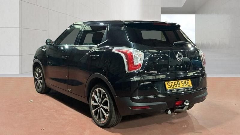 Used Ssangyong (KGM) Tivoli 115 HP (84 kW) 2018 Black SUV