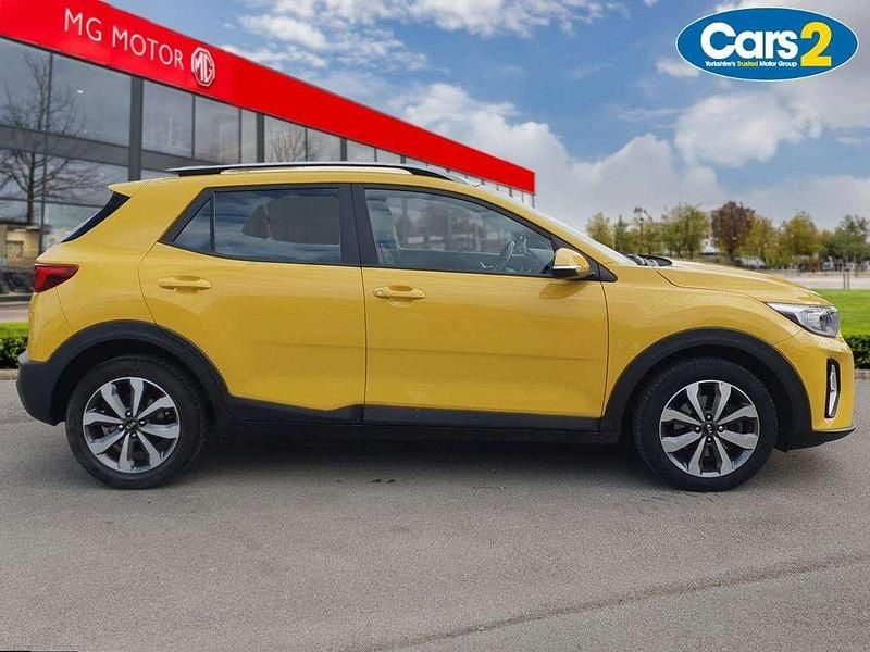 Yellow Used 2020 Kia Stonic 2 SUV | £11,290 (Fair price) - Image 1/3