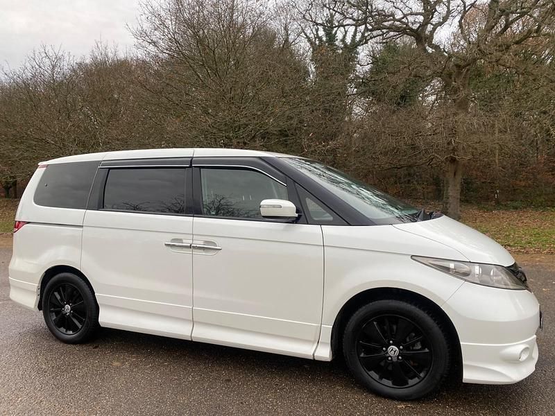 Używany Honda Elysion 2008 Biały Minivan