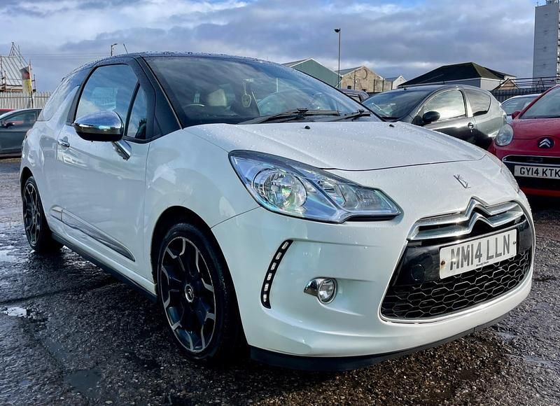 Usado Citroën DS3 115 HP (84 kW) 2014 Branco Citadino