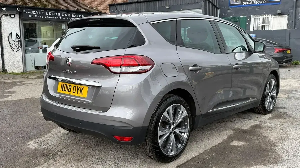 Used Renault Scénic IV Dynamique 131 HP (96 kW) 2018 Grey MPV