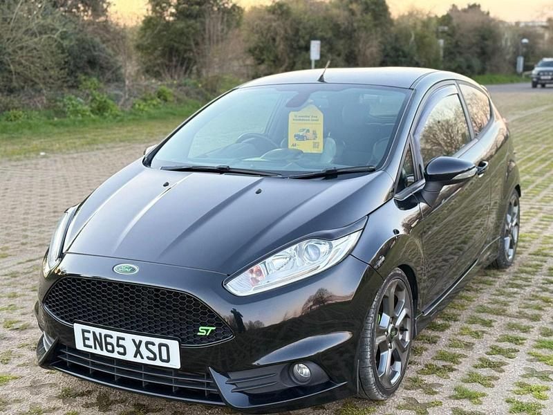 Used Ford Fiesta ST 182 HP (133 kW) 2016 Black Hatchback