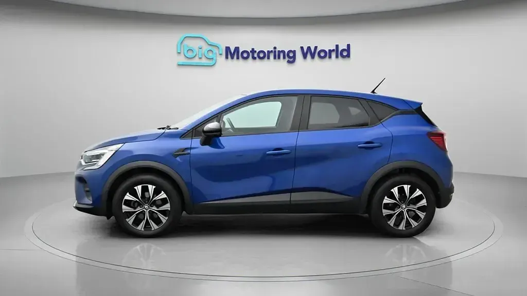 Usado Renault Captur Evolution 145 HP (106 kW) 2023 Azul SUV