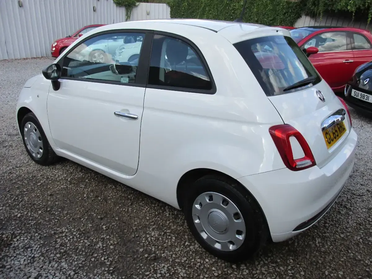 Used Fiat 500 Pop 69 HP (50 kW) 2016 White Hatchback