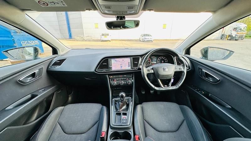 Used Seat Leon FR 125 HP (91 kW) 2018 Black Hatchback