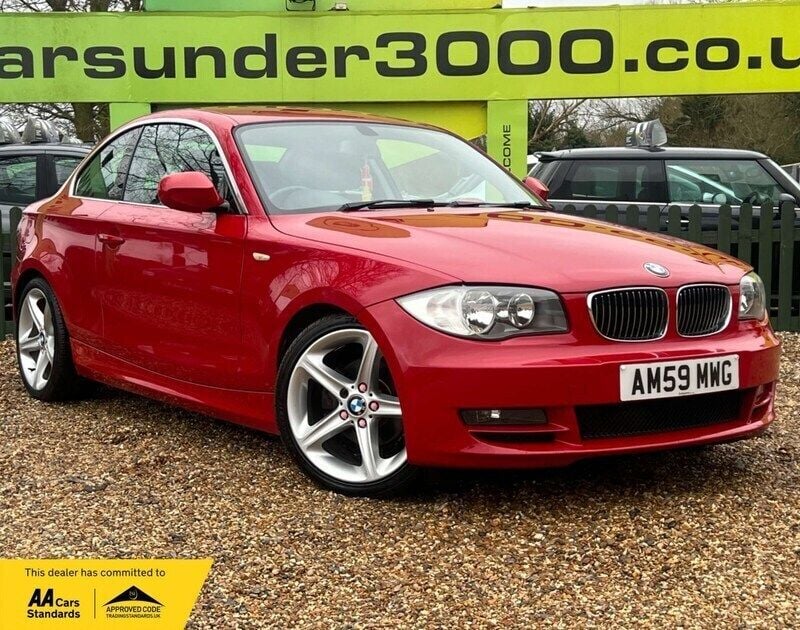 Red Used 2010 BMW 118 Coupé Sport Line Coupe | £3,950 (Fair price) - Image 1/4
