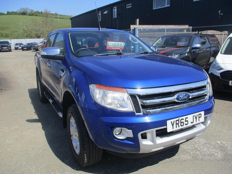 Begagnad Ford Ranger Limited 150 HK (110 kW) 2015 Blå Pickup