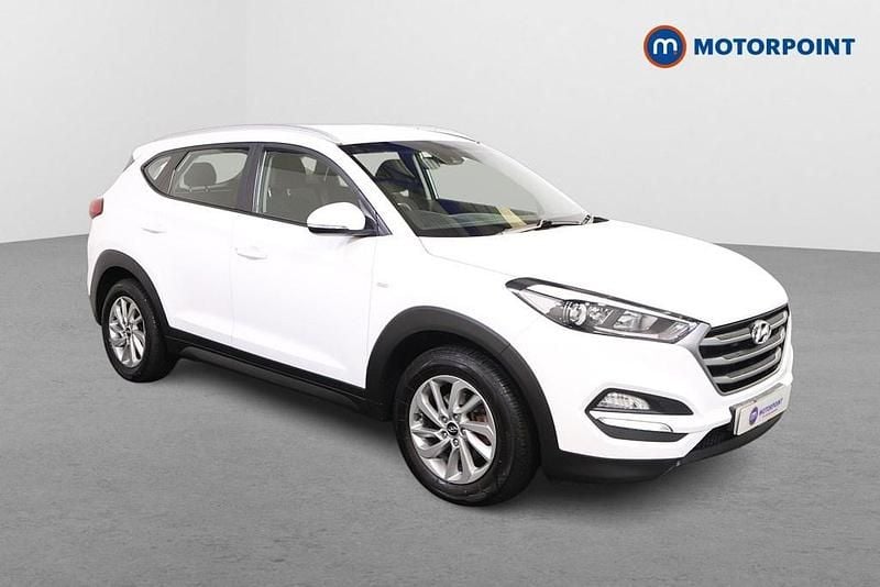 White Used 2017 Hyundai Tucson SE SUV | £12,099 (Good price) - Image 1/4