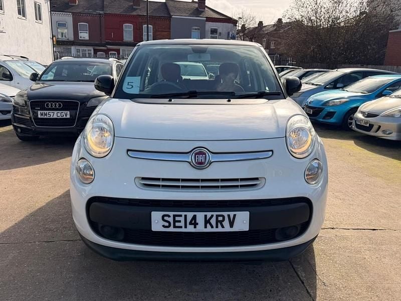 Used Fiat 500L Easy 95 HP (69 kW) 2014 White MPV