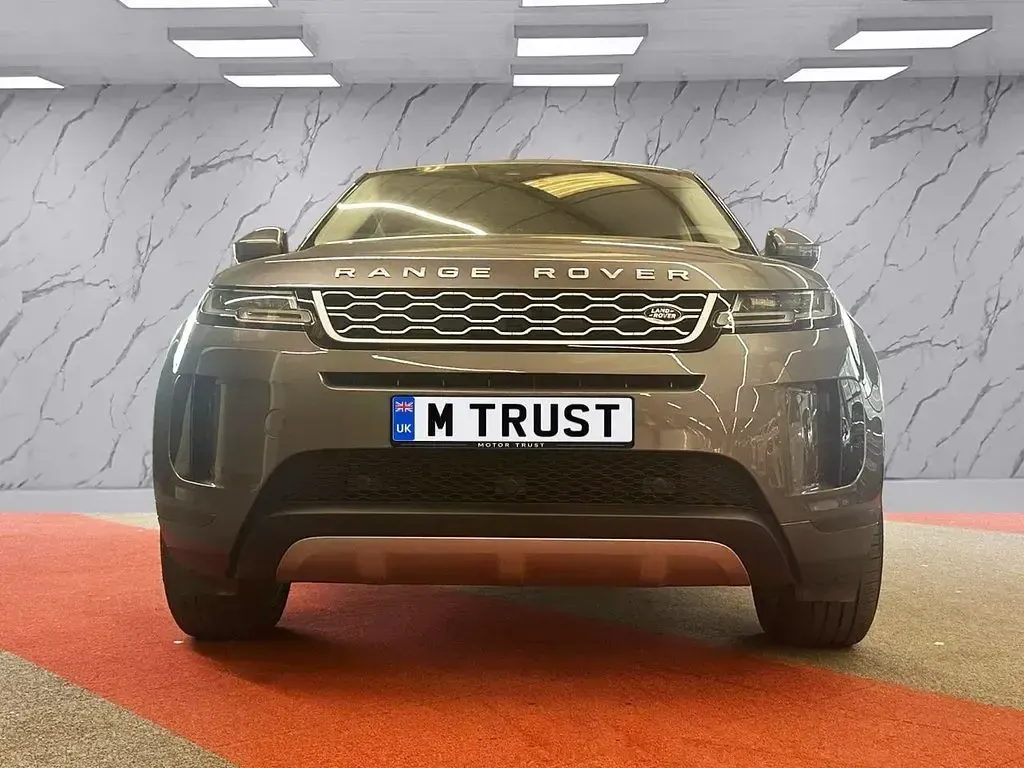 Used Land Rover Range Rover evoque SE 180 HP (132 kW) 2019 Grey SUV