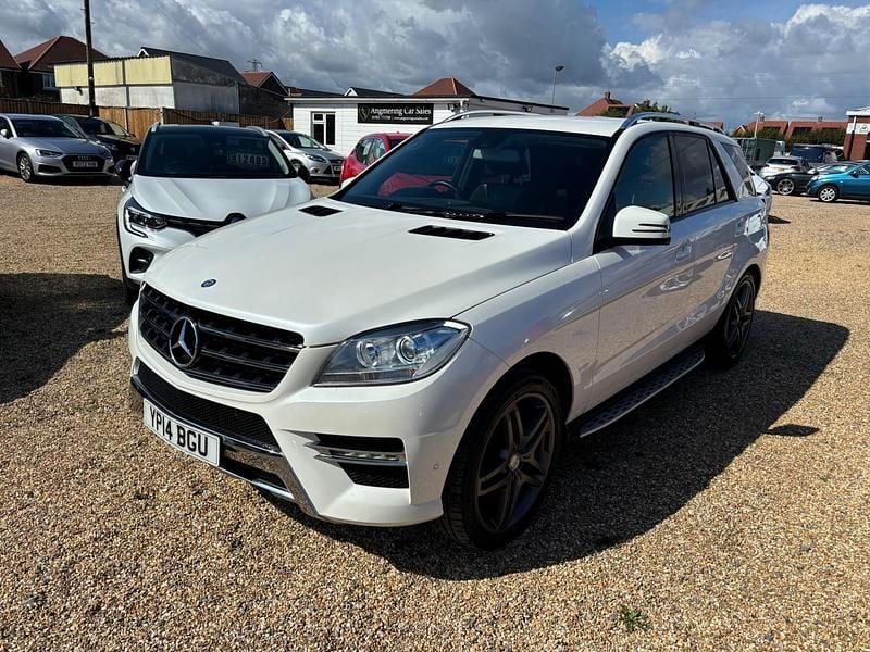 White Used 2014 Mercedes ML350 AMG SUV | £12,495 (Fair price) - Image 1/4