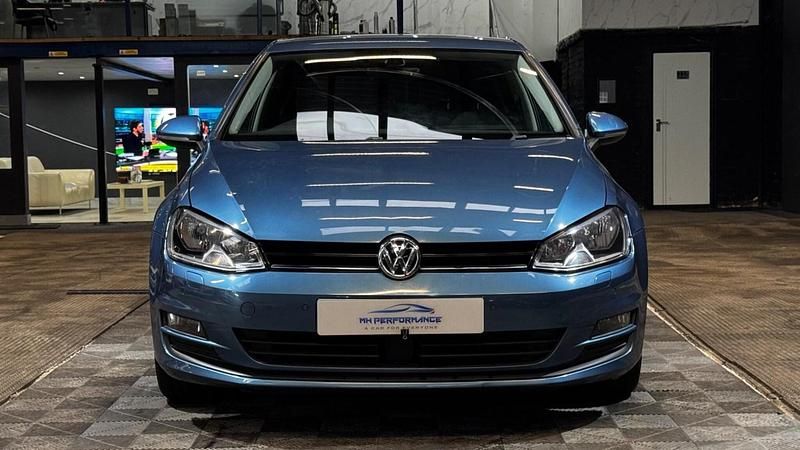 Used VW Golf VII Edition 110 HP (80 kW) 2016 Blue Hatchback