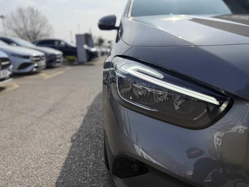 Used Mercedes B200 Executive 163 HP (119 kW) 2024 Grey MPV