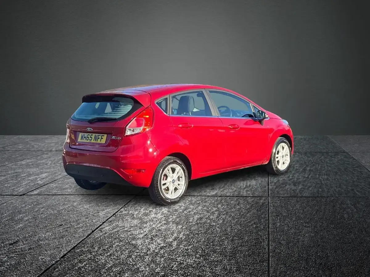 Used Ford Fiesta Zetec 2016 Red Hatchback