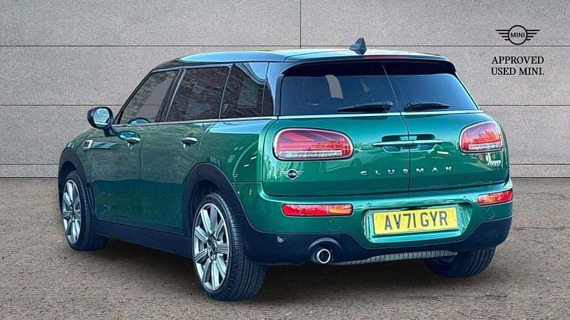 Used Mini Cooper Clubman Exclusive 134 HP (98 kW) 2021 Green Estate