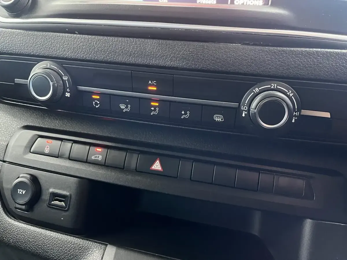 Used Citroën Dispatch 2023 White MPV