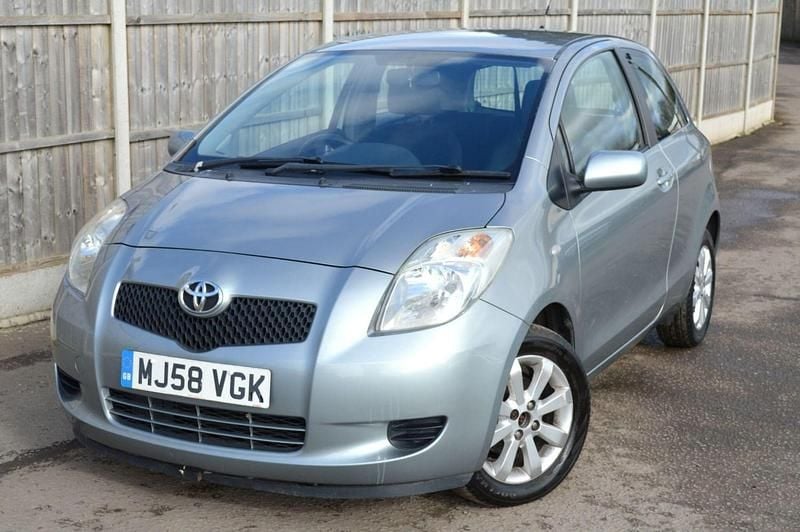 Used Toyota Yaris 2008 Silver Hatchback