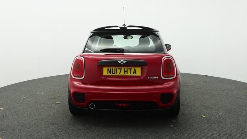Used Mini Cooper Hatch 136 HP (100 kW) 2017 Red Hatchback