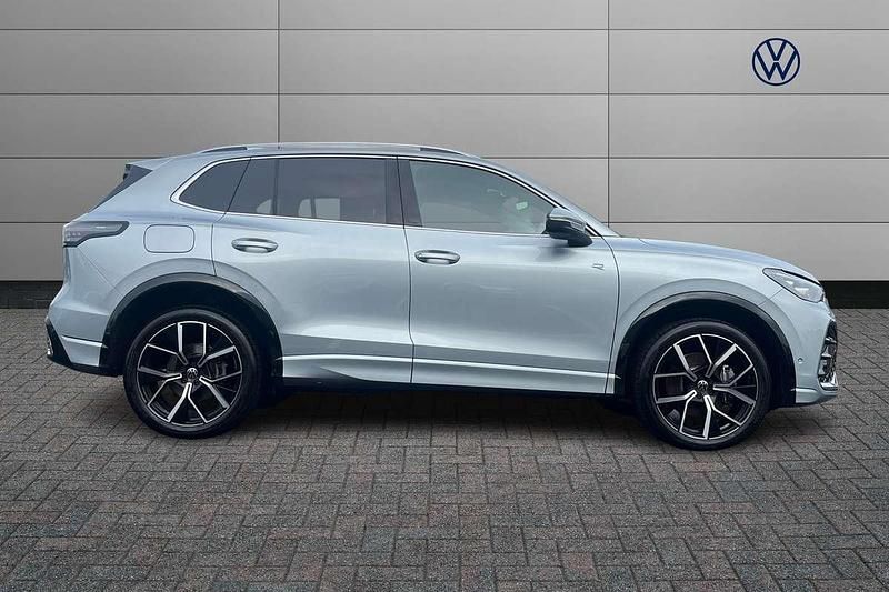 Used VW Tiguan R-line 272 HP (200 kW) 2025 Silver SUV
