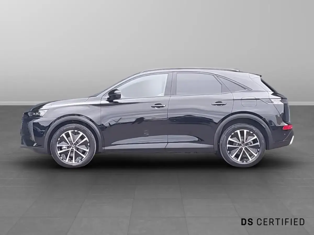 Used DS Automobiles DS7 Crossback 225 HP (165 kW) 2025 Black SUV