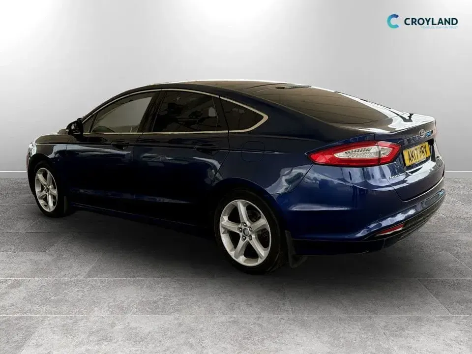 Used Ford Mondeo Titanium 160 HP (117 kW) 2017 Blue Hatchback