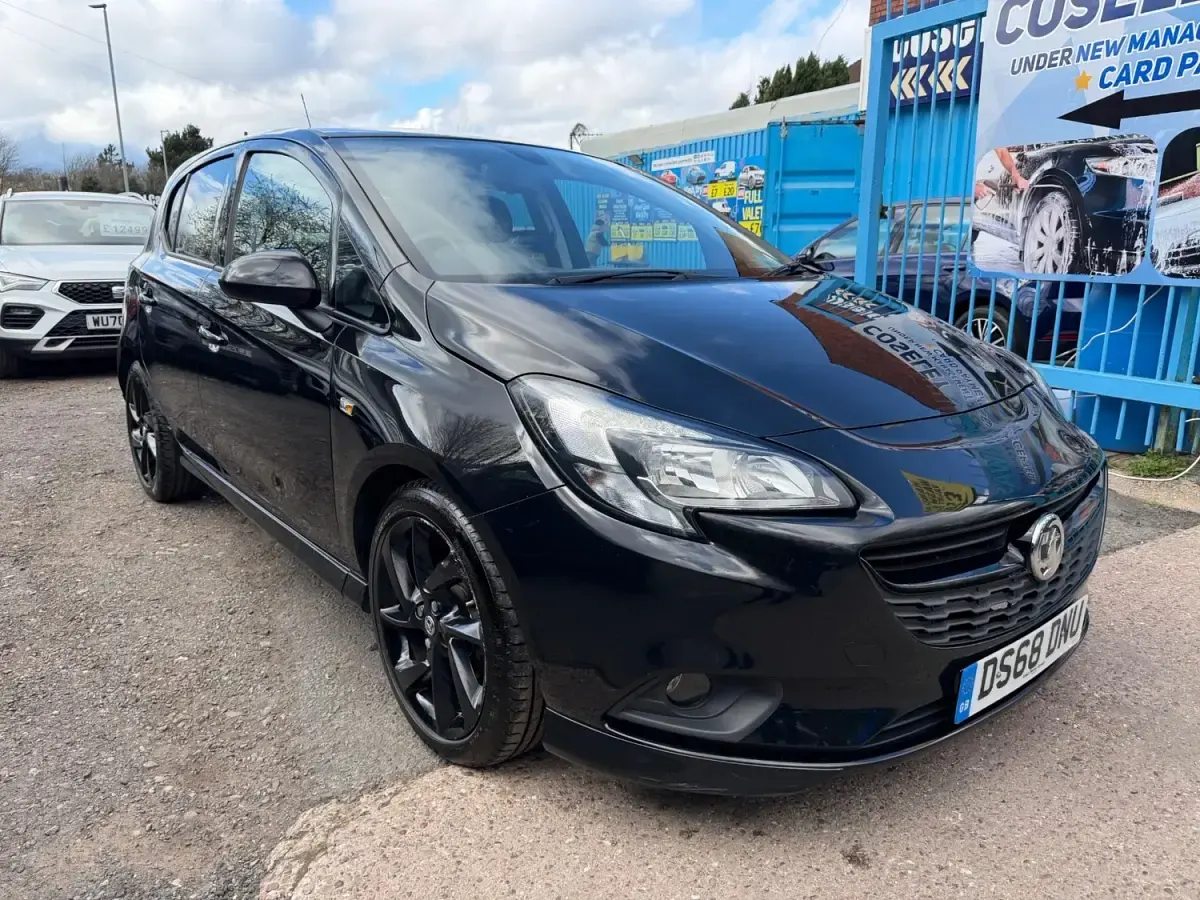 Usado Vauxhall Corsa SRi 2018 Preto Citadino