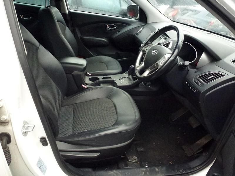 Used Hyundai ix35 Premium 184 HP (135 kW) 2013 White SUV