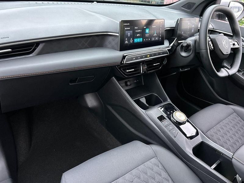 Used MG MG3 Trophy 194 HP (142 kW) 2024 Silver Hatchback