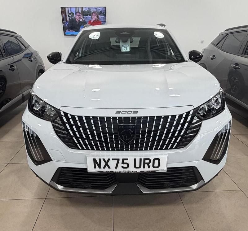 New Peugeot 2008 Allure 99 HP (72 kW) 2025 White SUV