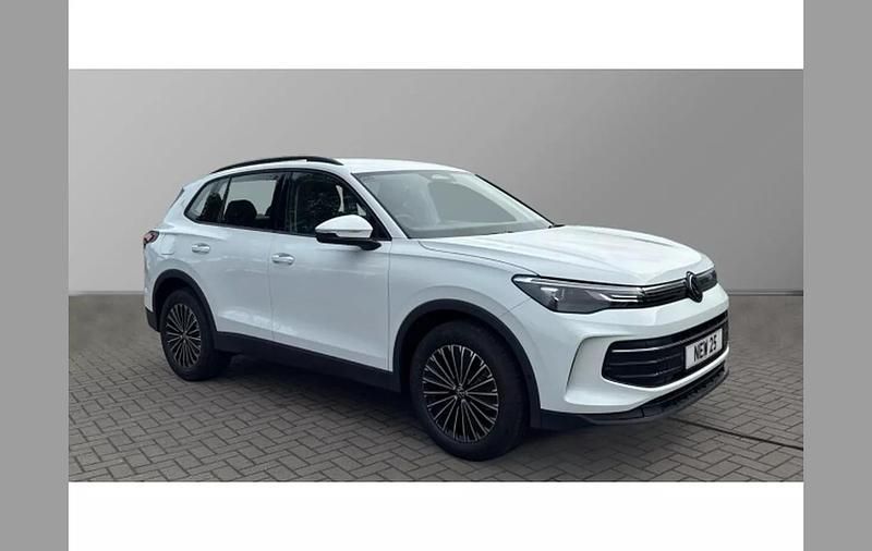 Other New 2025 VW Tiguan Life SUV | £35,614 (Super price) - Image 1/4