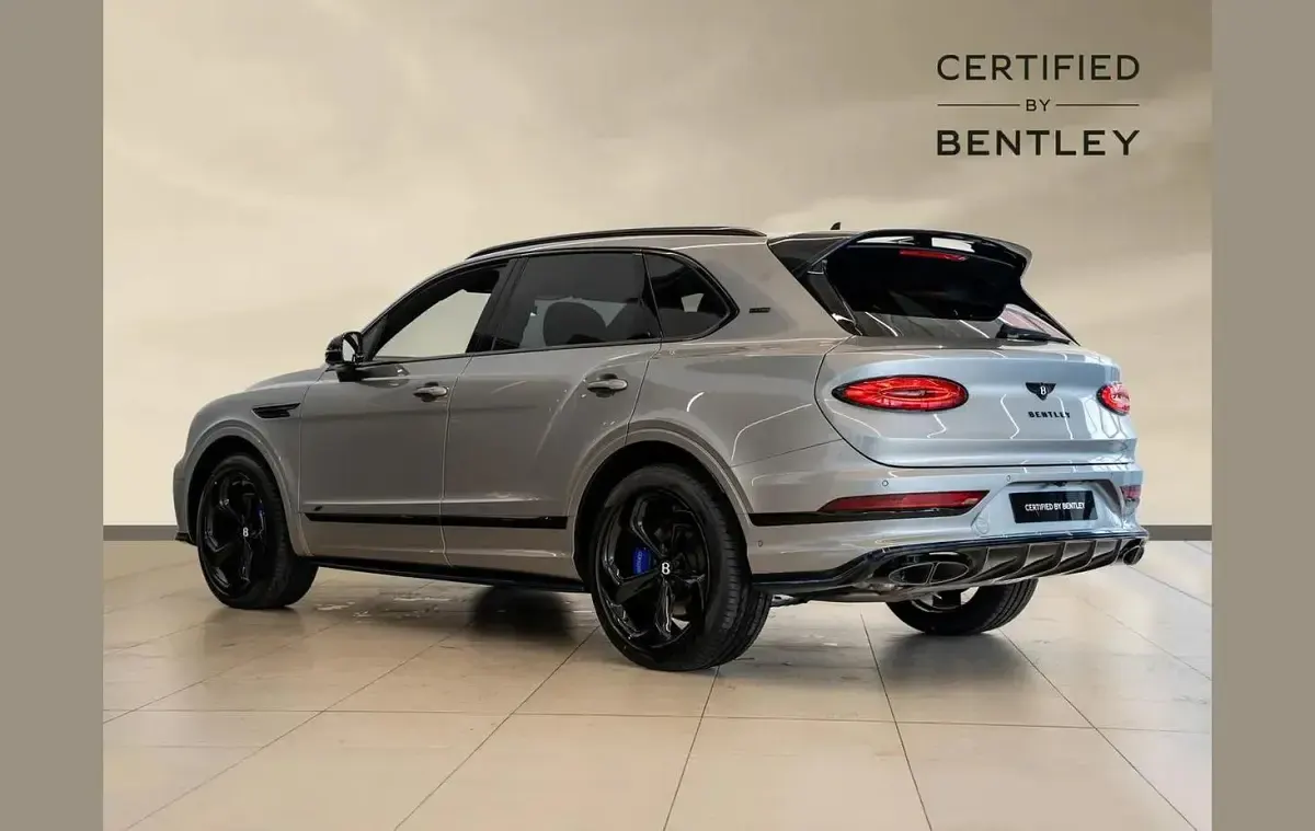 Used Bentley Bentayga 542 HP (398 kW) 2025 Grey SUV