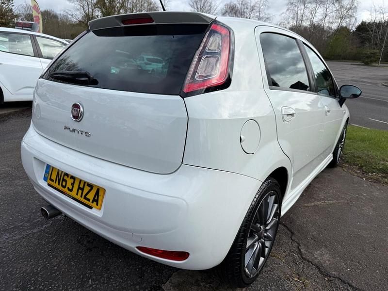 Used Fiat Punto S 77 HP (56 kW) 2013 White/black Hatchback