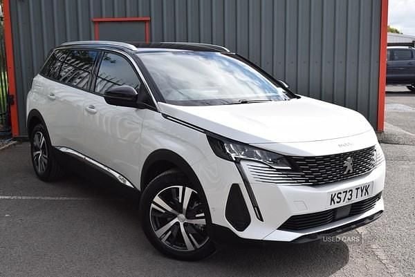 White Used 2023 Peugeot 5008 Allure+ MPV | £24,485 (Fair price) - Image 1/4