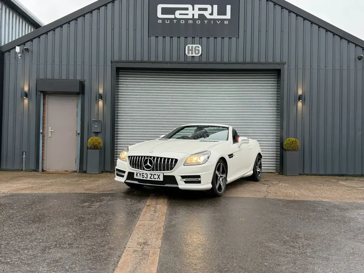 Used Mercedes SLK350 AMG 2013 White Cabriolet