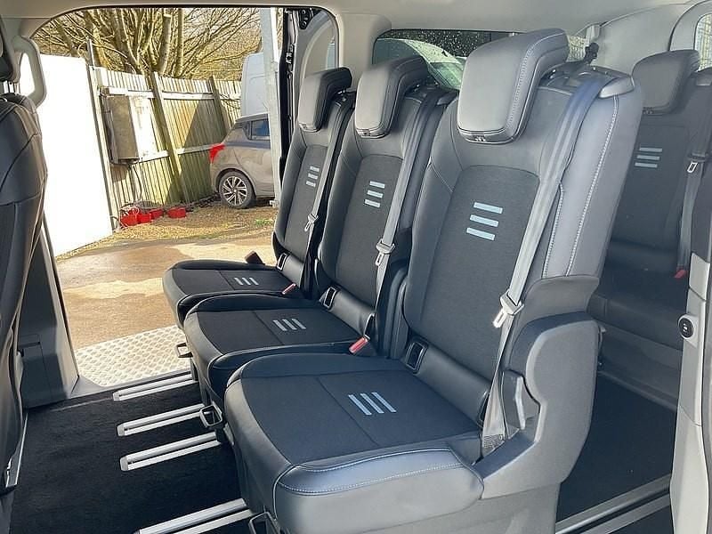Used Ford Tourneo Custom Active 168 HP (123 kW) 2025 Grey matter (premium solid colour) Van