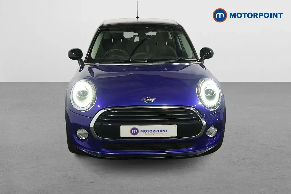 Gebraucht Mini Cooper Hatch 136 PS (100 kW) 2018 Blau Kleinwagen