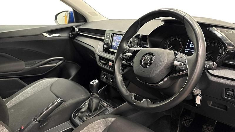 Used Skoda Fabia Comfort 59 HP (43 kW) 2022 Energy blue Hatchback