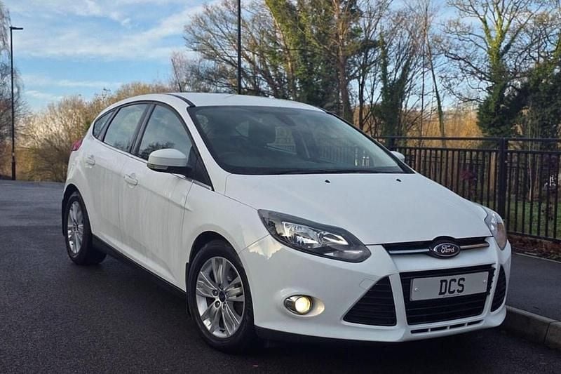 White Used 2014 Ford Focus Titanium Hatchback | £2,695 (Good price) - Image 1/1