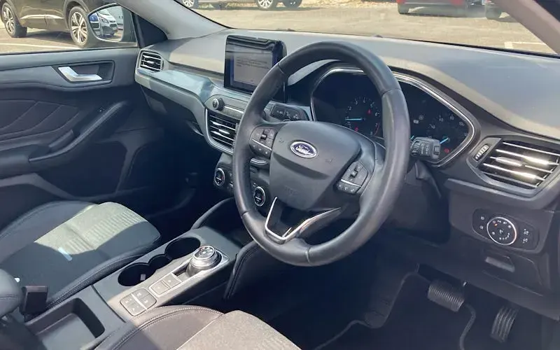 Used Ford Focus Active 125 HP (91 kW) 2019 Blue Hatchback