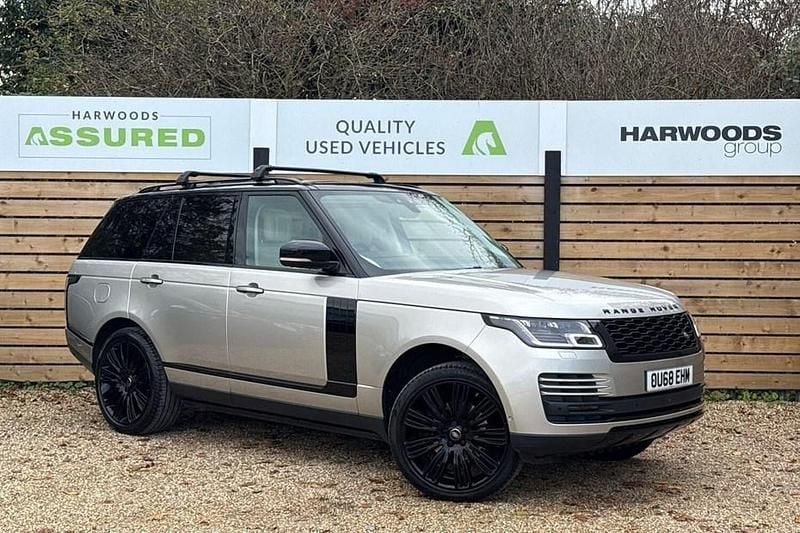 Gold Used 2018 Land Rover Range Rover Vogue SE SUV | £31,990 (A bit pricey) - Image 1/1