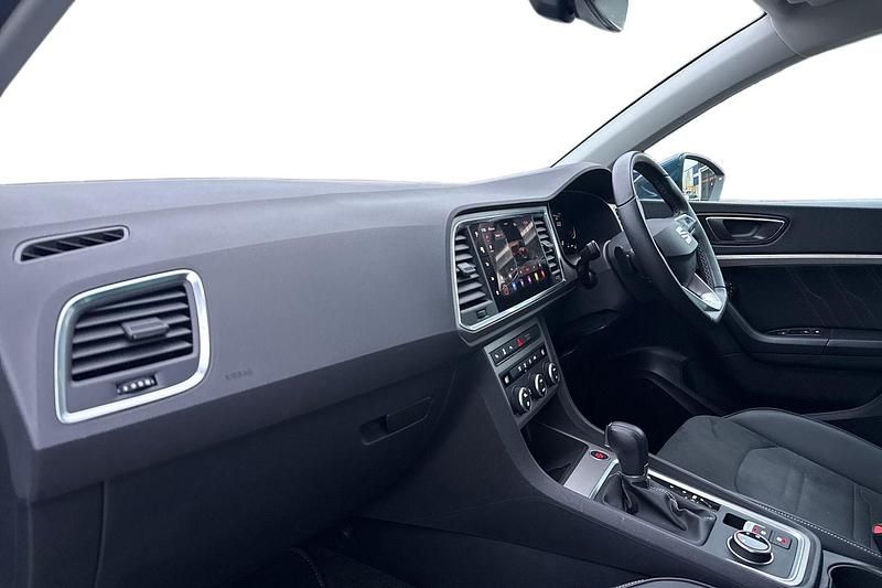 Used Seat Ateca Xperience 150 HP (110 kW) 2023 Lava blue SUV