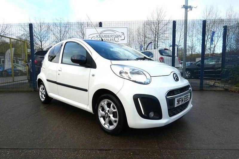 Used Citroën C1 Platinum 68 HP (50 kW) 2014 White Hatchback