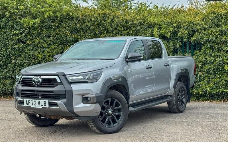 Used Toyota HiLux 204 HP (150 kW) 2024 Pickup