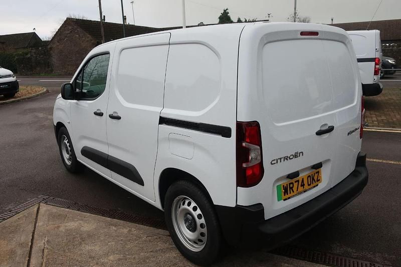 Used Citroën e-Berlingo 98 kW (134 HP) 2024 White MPV