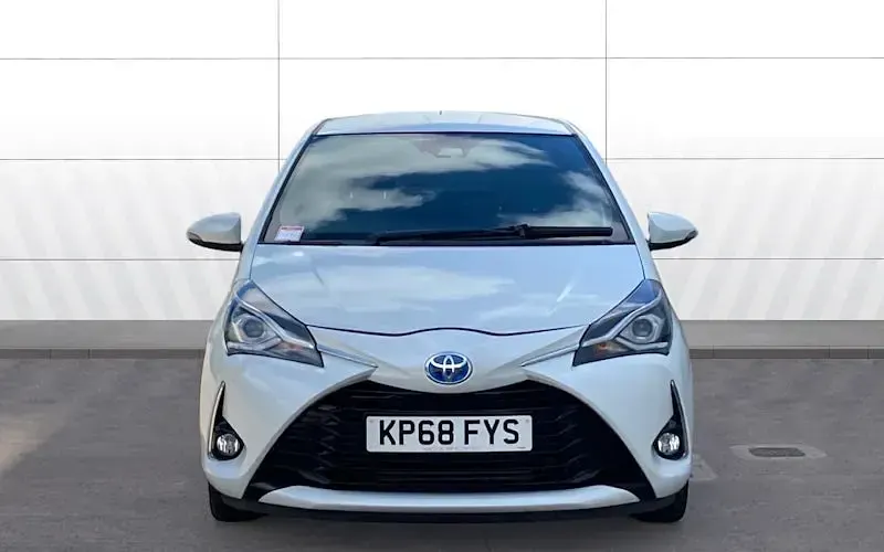 Used Toyota Yaris 101 HP (74 kW) 2020 Hatchback