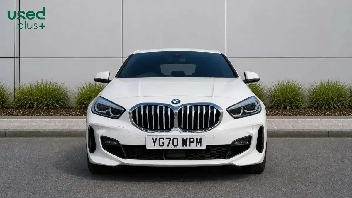 Used BMW 118 M Sport 138 HP (101 kW) 2020 White Hatchback
