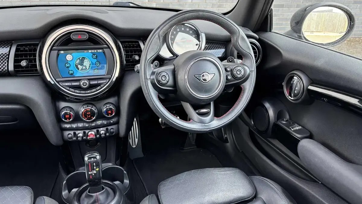 Used Mini Cooper S Hatch 189 HP (139 kW) 2018 Grey Hatchback