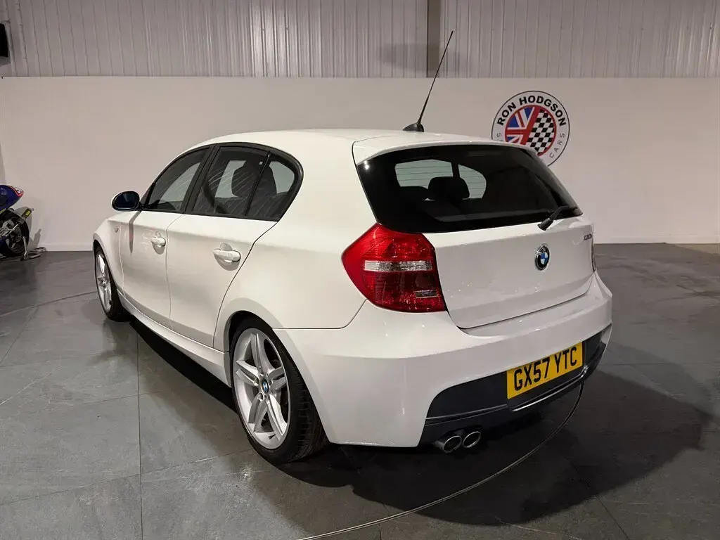 Used BMW 130 M Sport 265 HP (194 kW) 2007 White Hatchback